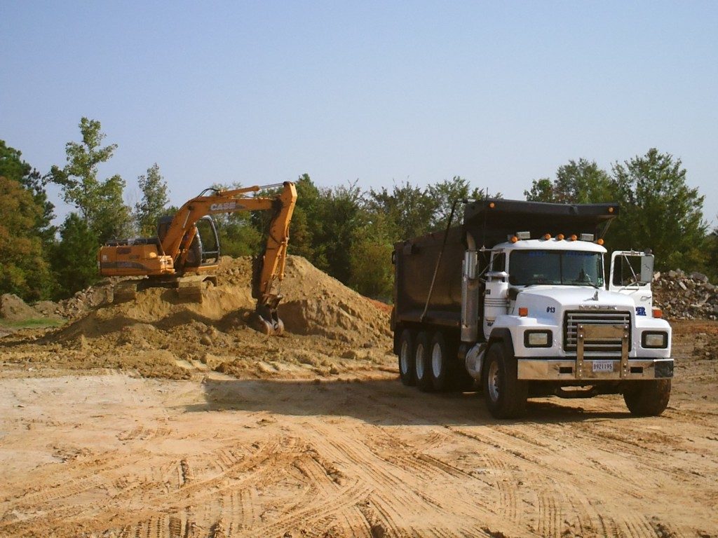 dirthauling Kepper Dirt & Rental